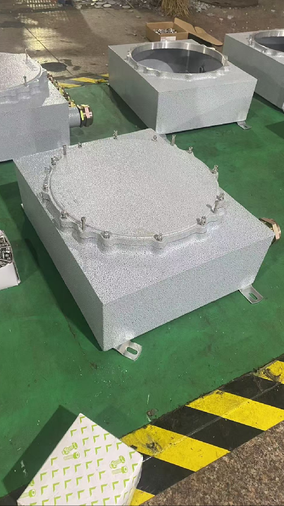 防爆接线箱隔爆iic级设计